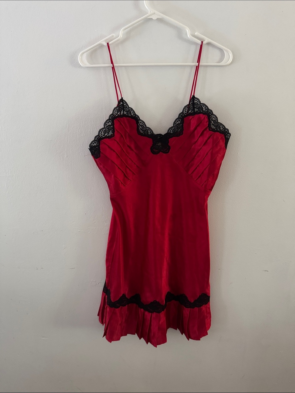 VTG Victoria's Secret Red Satin Chemise with Black Lace Sz M